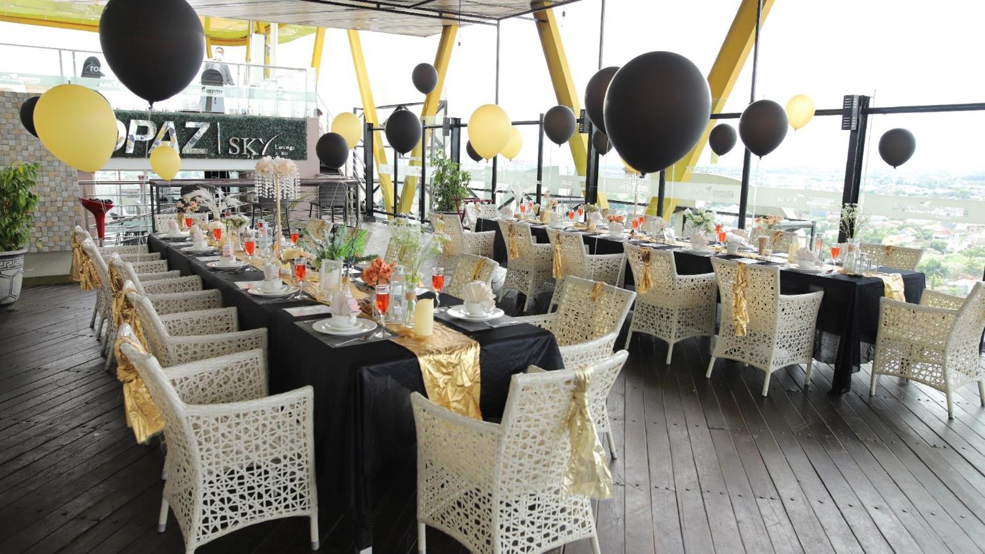 Hotel Ayola Sunrise Mojokerto Exterior photo