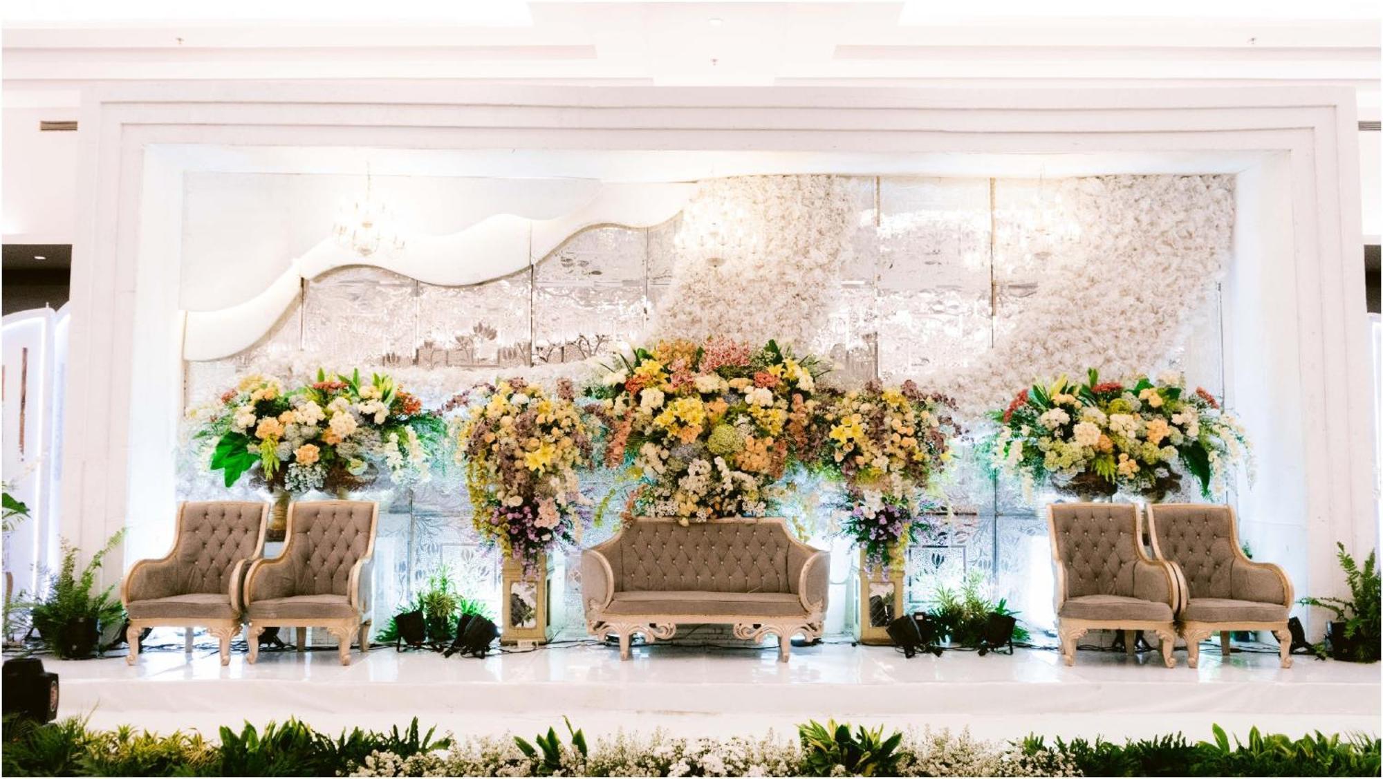 Hotel Ayola Sunrise Mojokerto Exterior photo